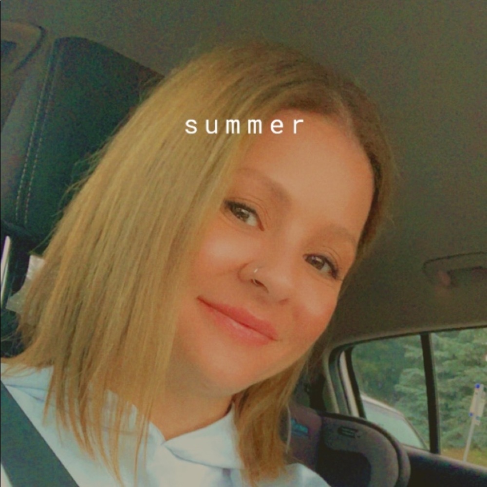 Meet your Posher, Lisa